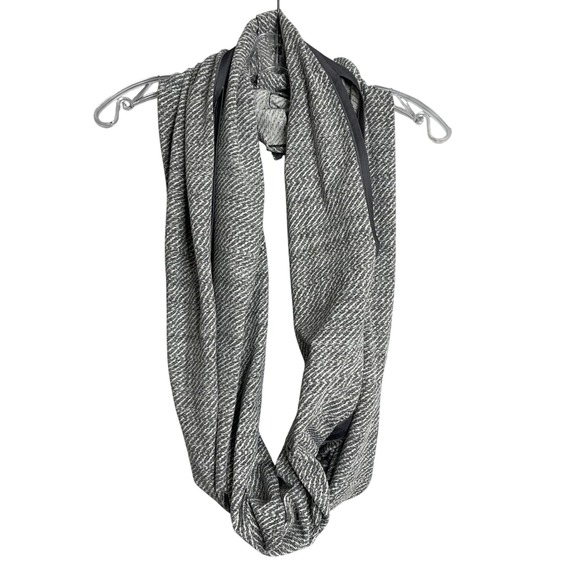Lululemon Vinyasa Scarf Womens One Size Grey Snap Wrap Workout - Picture 1 of 5